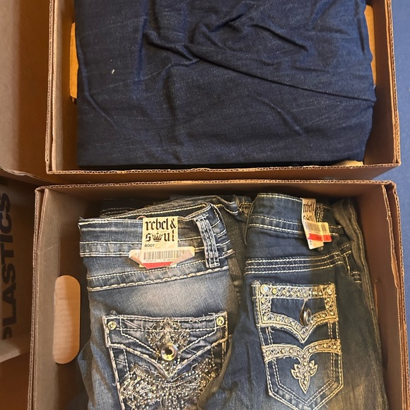 Brand New with tags - Picture 3 of 7